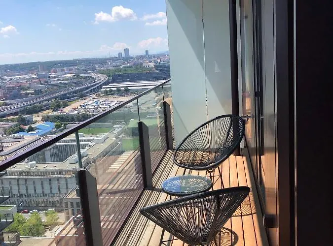 Brand-new, Close To Centre, Rooftop-summer-pool * Βιέννη